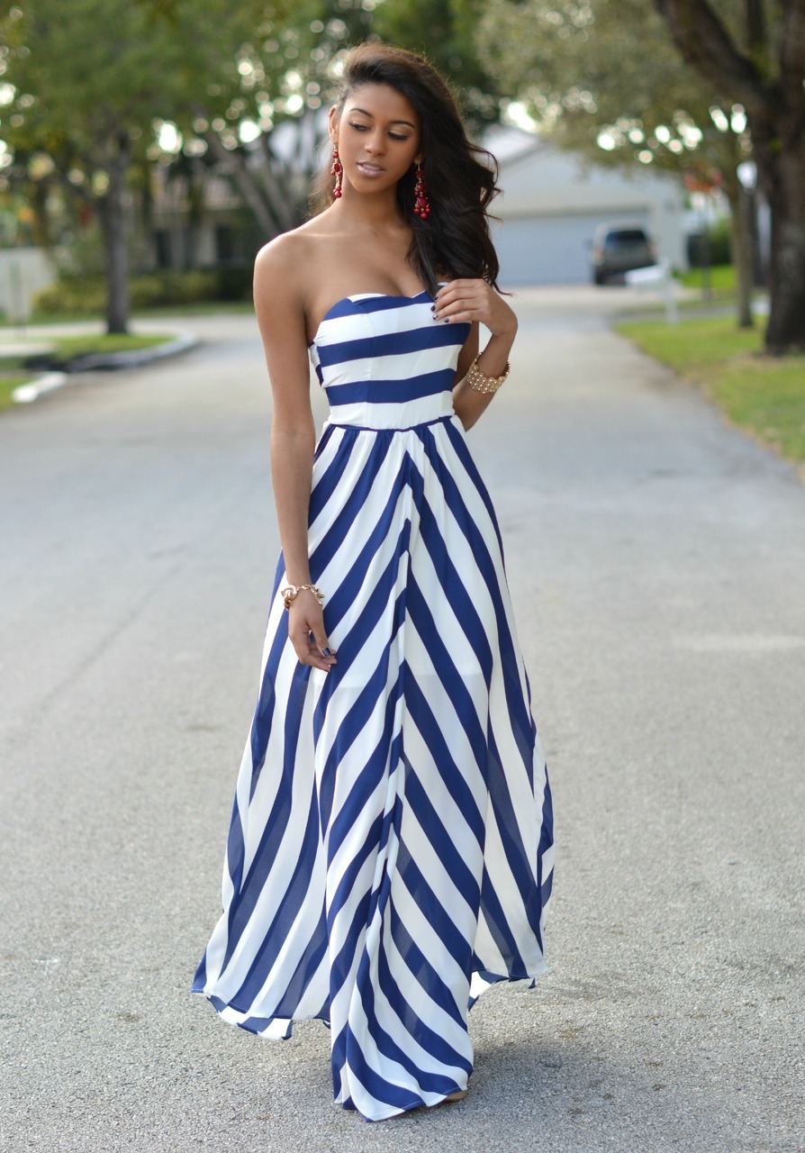Great Outfit Looks With Striped Dresses